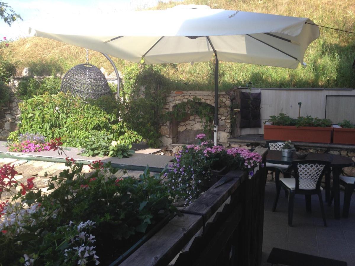 B&B La Casa Delle Bambole Panchia Exterior foto