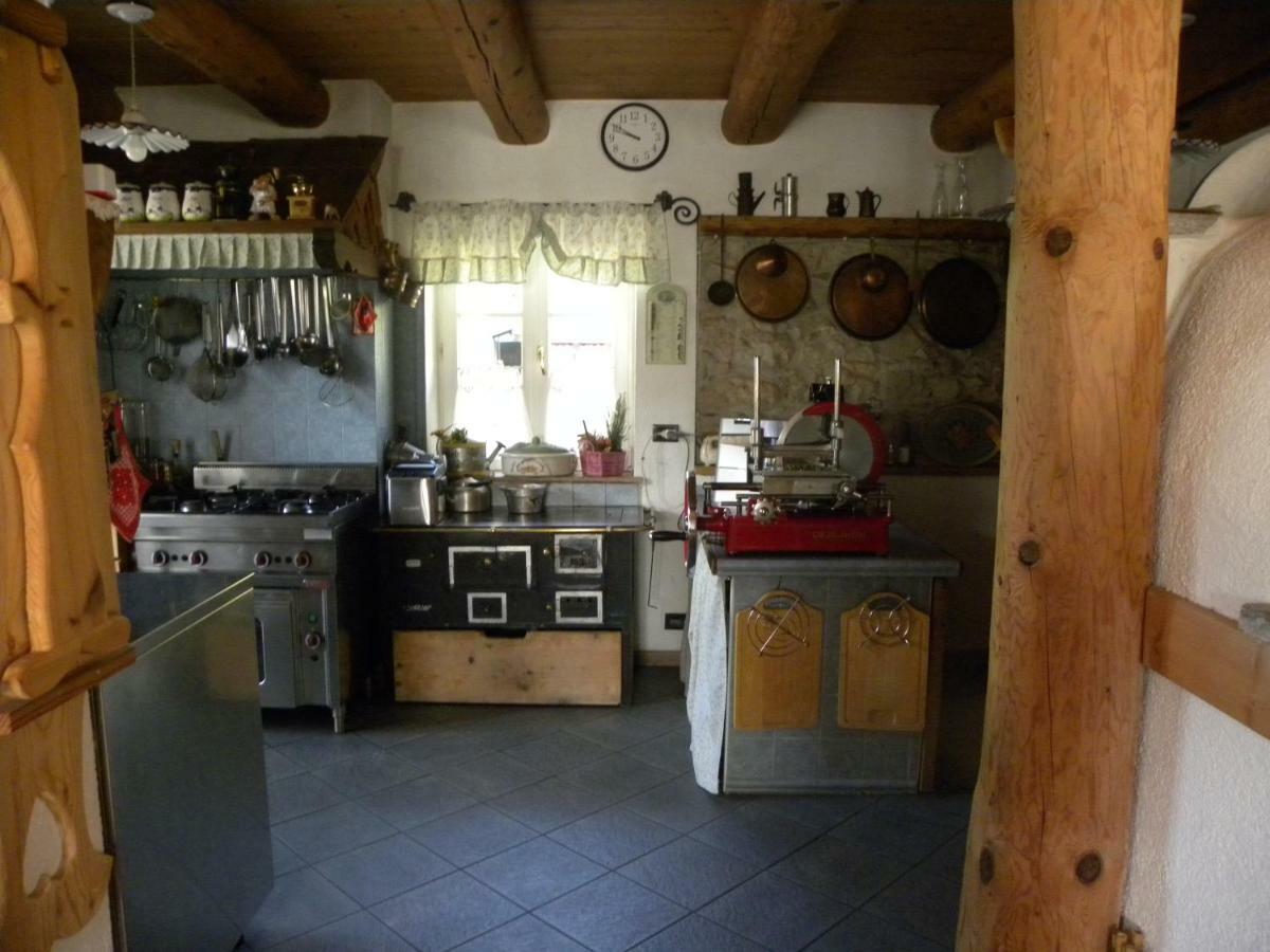 B&B La Casa Delle Bambole Panchia Exterior foto
